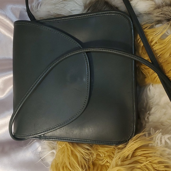 Hunt Club Hunter Green Flap Crossbody Leather Handbag - Picture 7 of 7